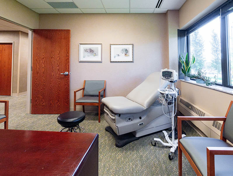 Comfortable IV infusion chairs at MCN Edina infusion center